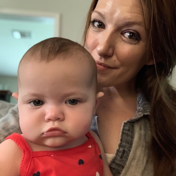 Meet Lindsey & Lucy! 👩👧 - Picture 7 of 8